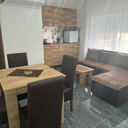 Sobe I Apartmani Casa Mia Pecinci Dış mekan fotoğraf