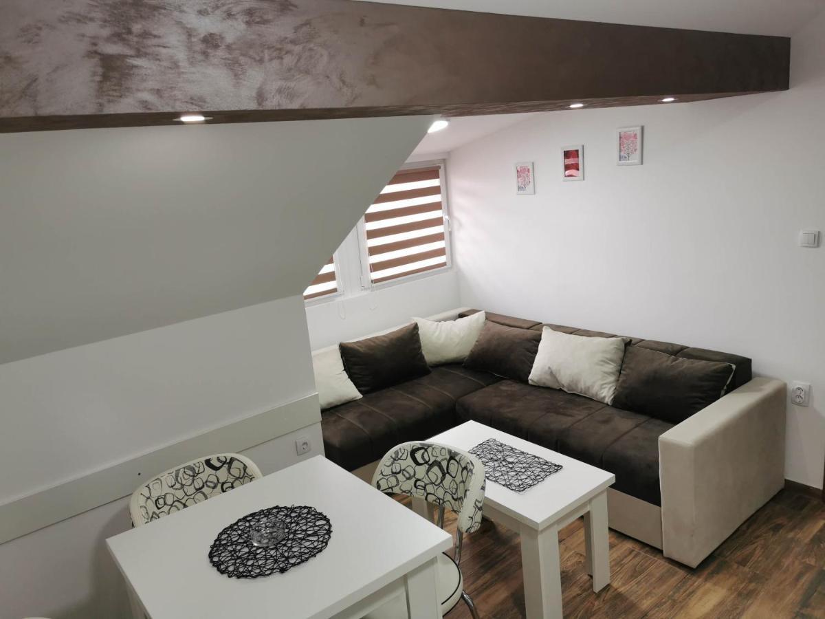 Sobe I Apartmani Casa Mia Pecinci Dış mekan fotoğraf