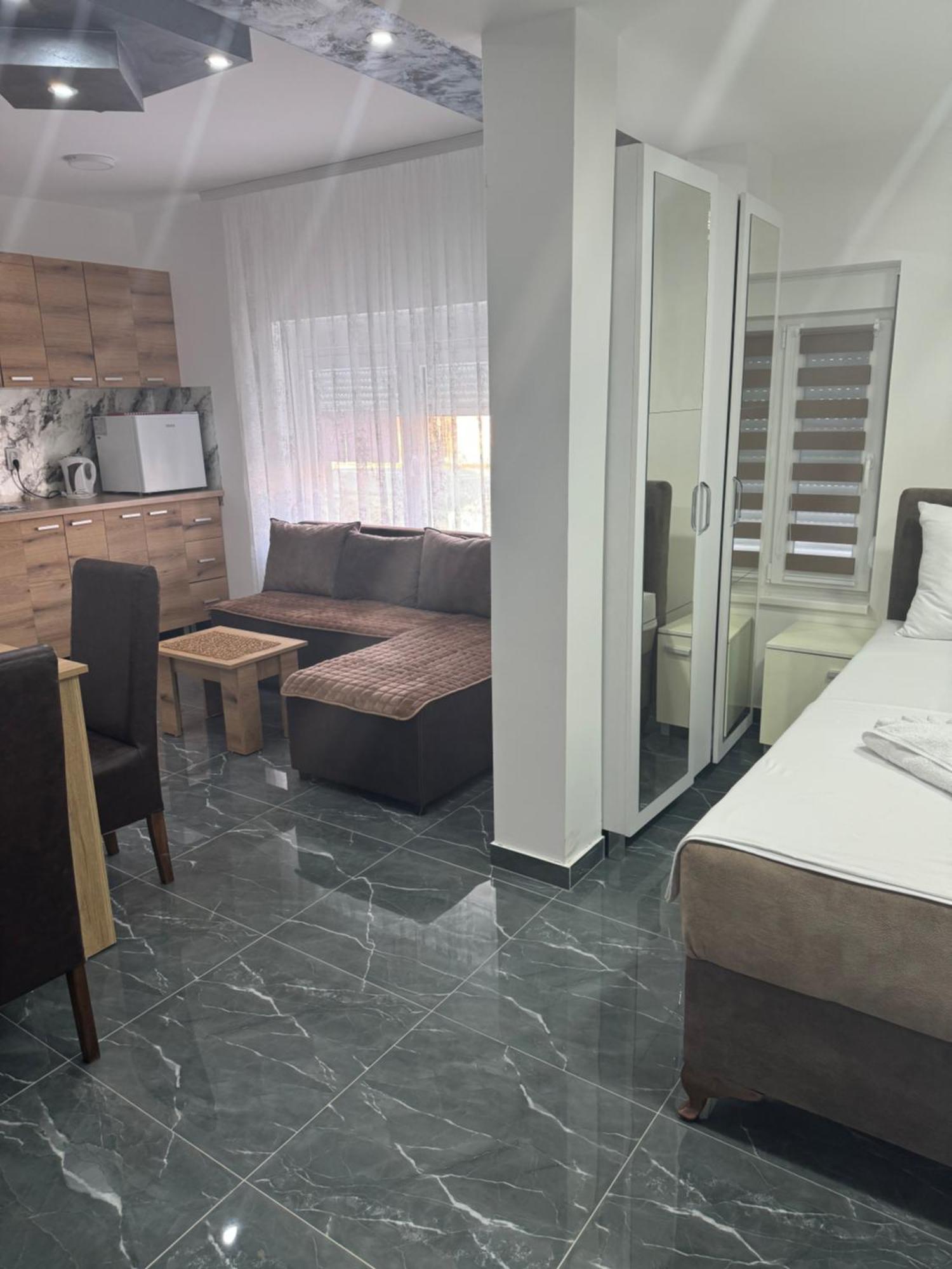 Sobe I Apartmani Casa Mia Pecinci Dış mekan fotoğraf